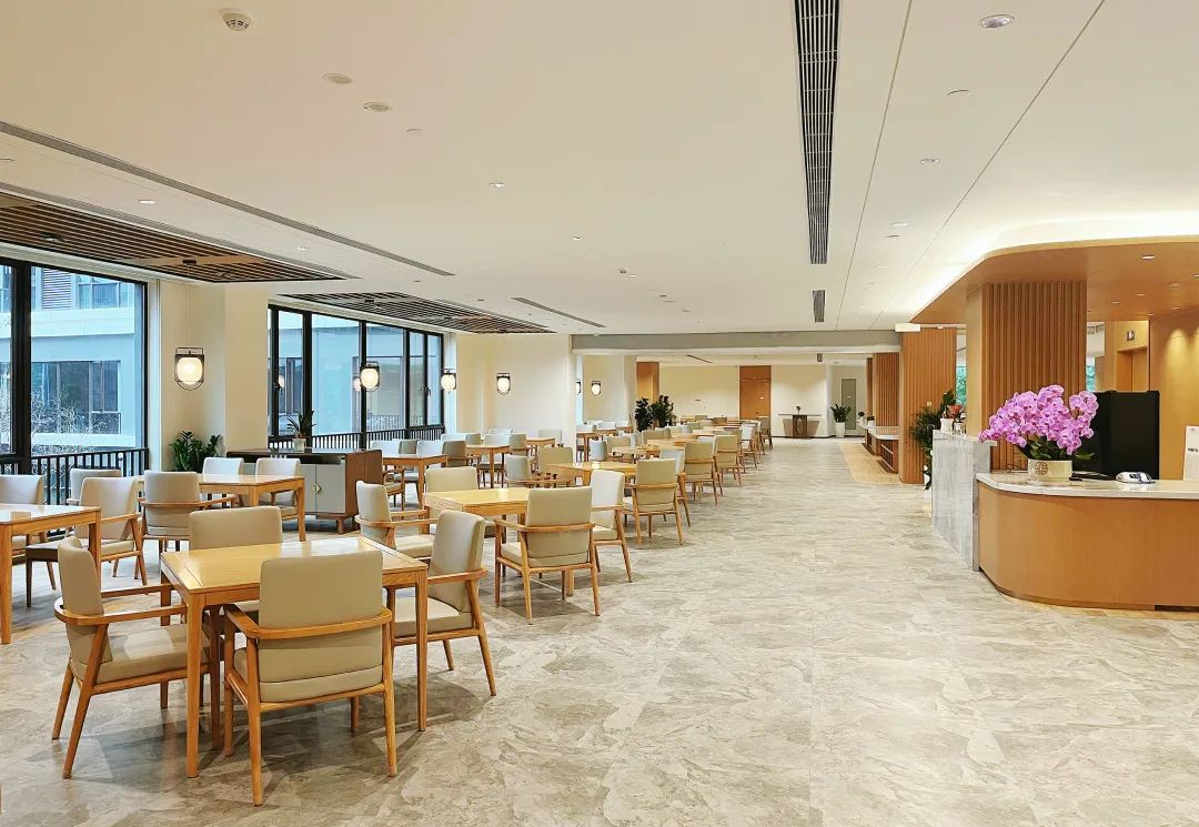 适老化餐厅