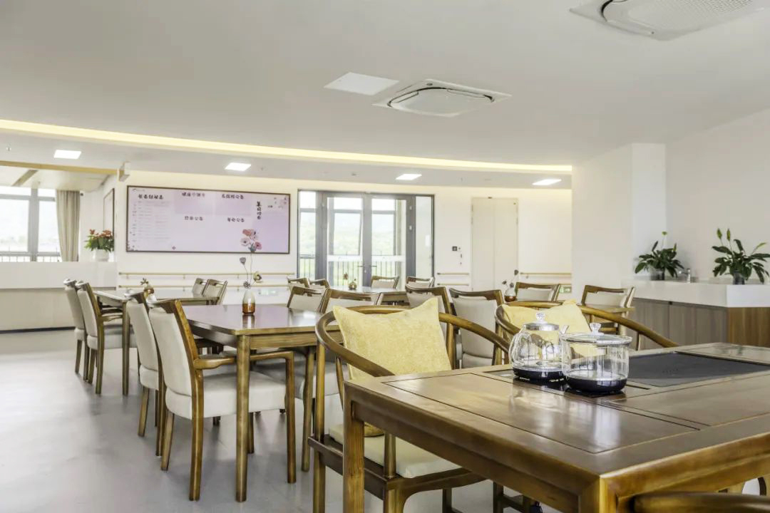 1752478301492644.jpg 1752478301492644.jpg