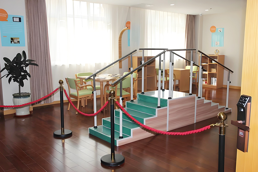 康复训练室 康复训练室