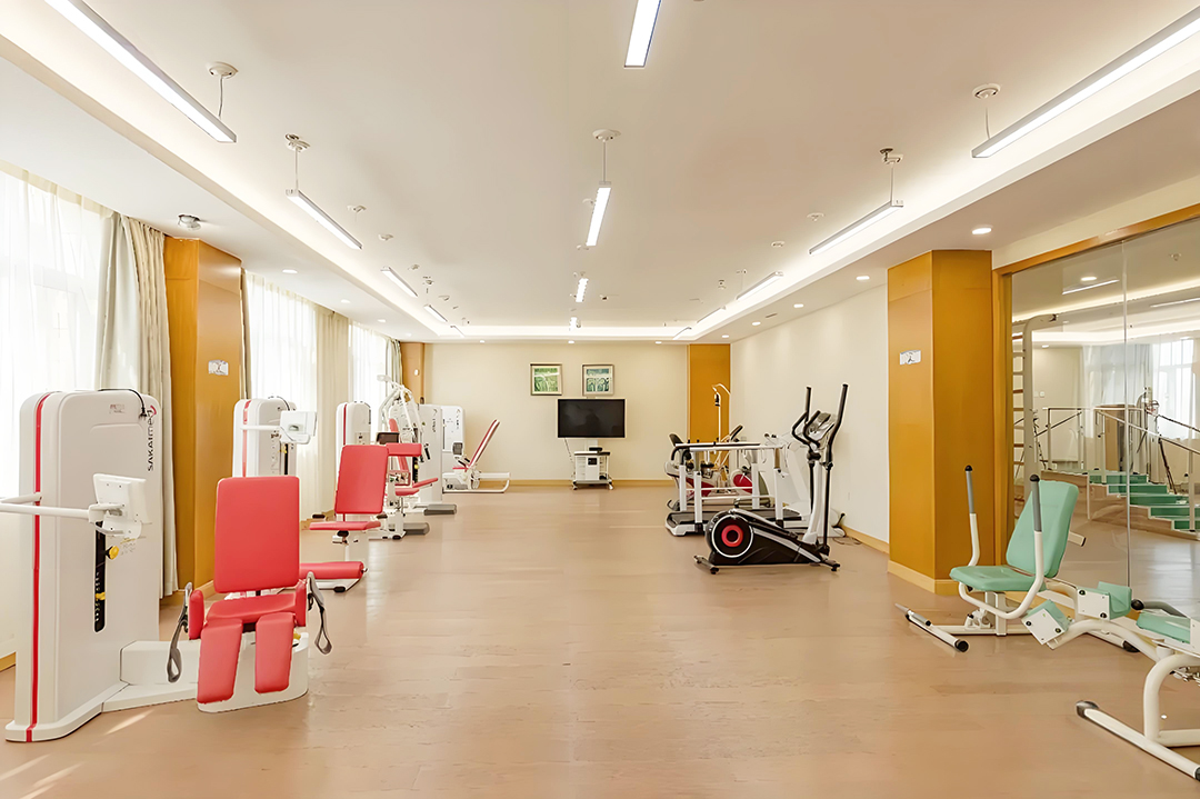 康复训练室 康复训练室