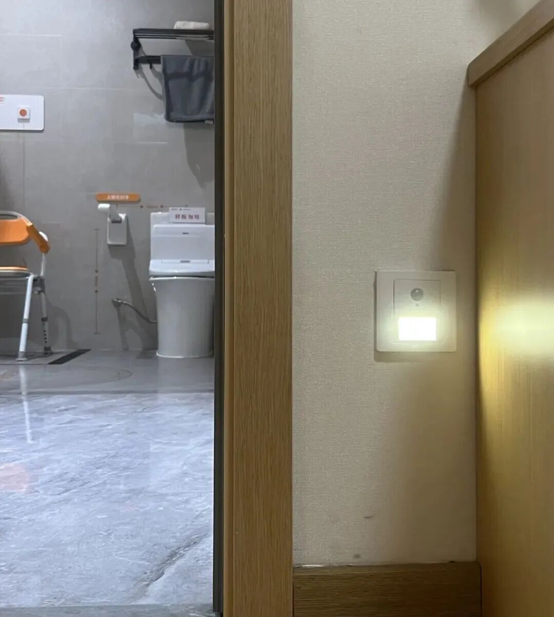 1775718578676588.jpg 6406.jpg